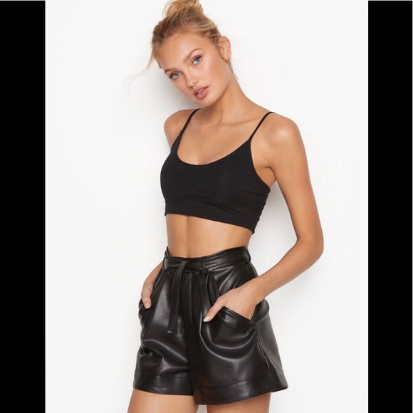 NWT Sz Large Victoria’s Secret Faux Leather Shorts - Picture 3 of 8